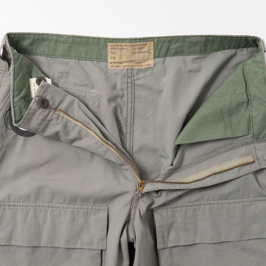 90's BLUE WAY CLOTHING CO KNEE POCKET CARGO PANTS