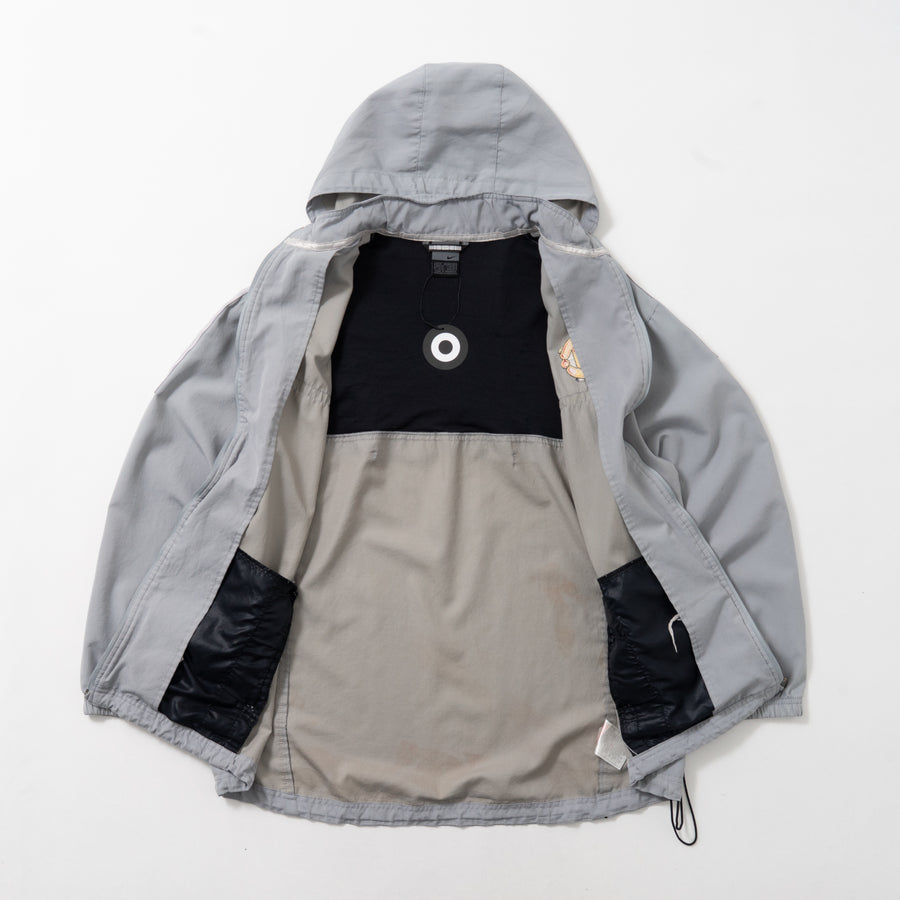 02/03 MANCHESTER UNITED HOODED TRAINING JACKET