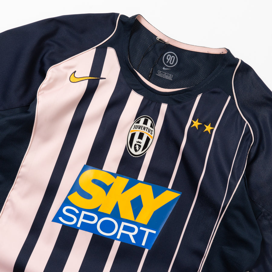 04/05 Juventus Away Jersey