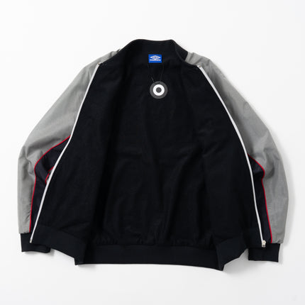 90's UMBRO Switched Zip-Up Nylon Jacket