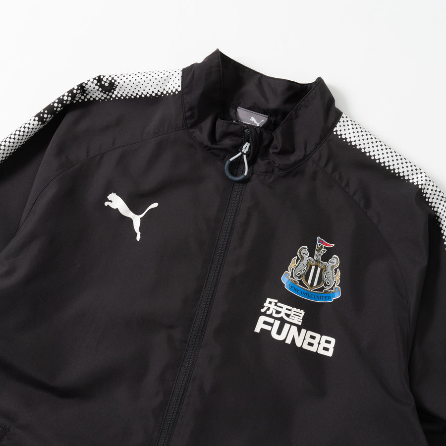 NEWCASTLE UNITED TRAINING JACKET