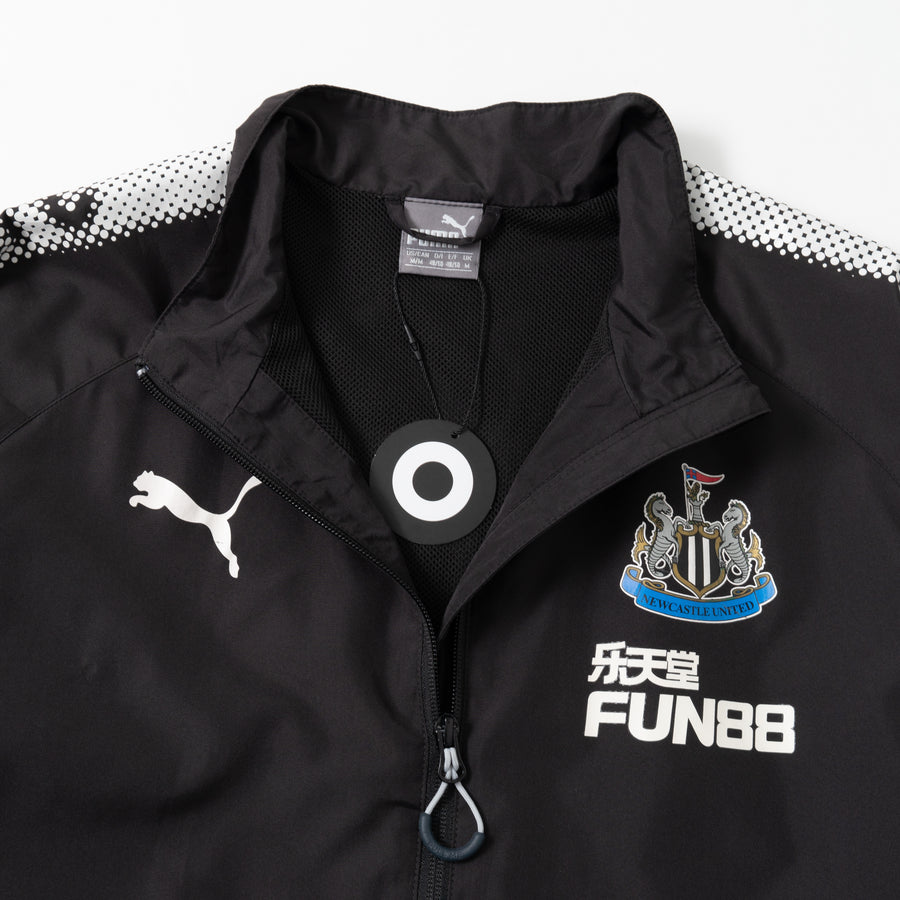 NEWCASTLE UNITED TRAINING JACKET