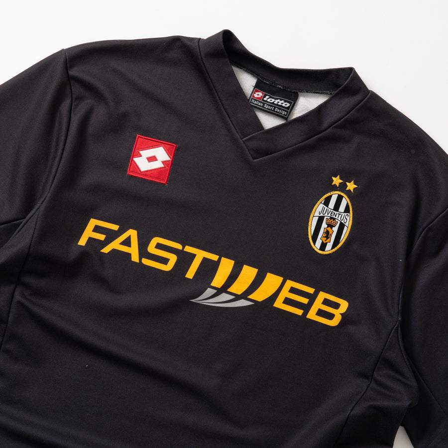 01/02 JUVENTUS AWAY JERSEY