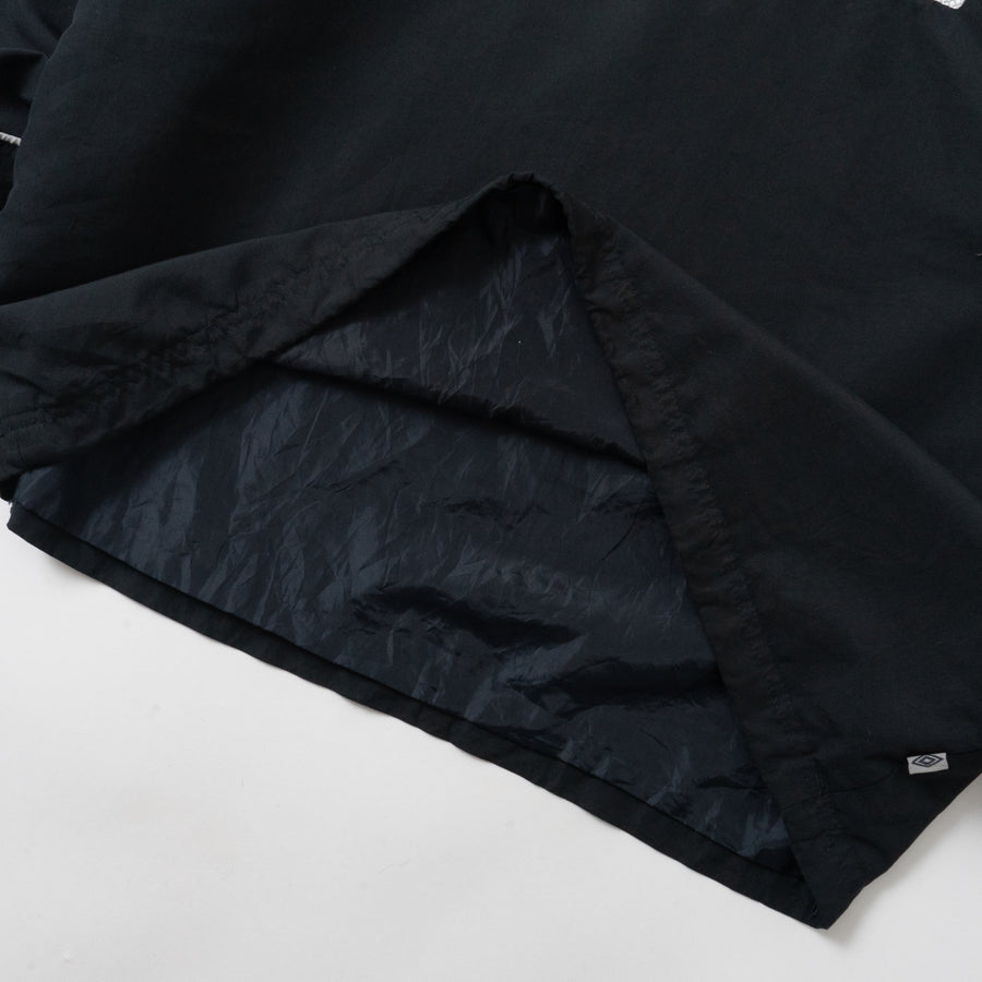 説着 00's UMBRO V-Neck Piste