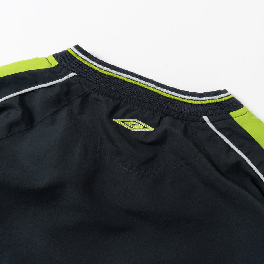 説着 00's UMBRO V-Neck Piste
