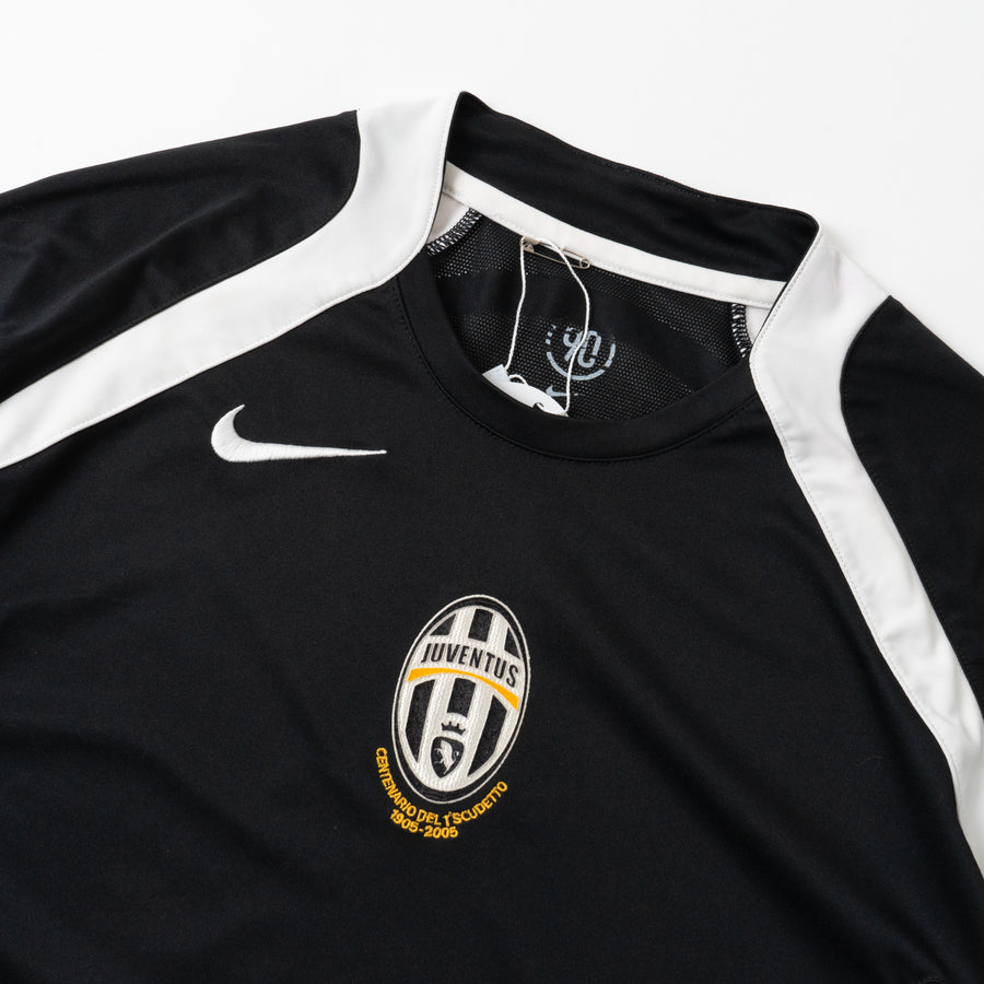 00's Juventus Training Shirt